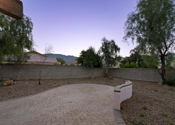 Holiday home @ Marbella Lane - Modern 4br In