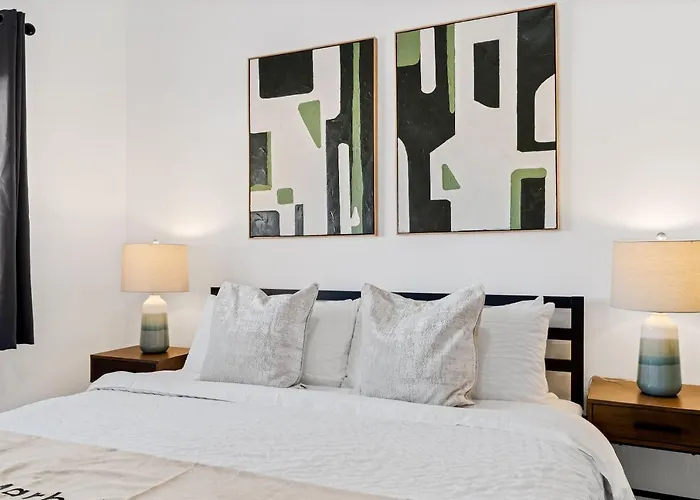 @ Marbella Lane - Modern 4br In * Oro Valley