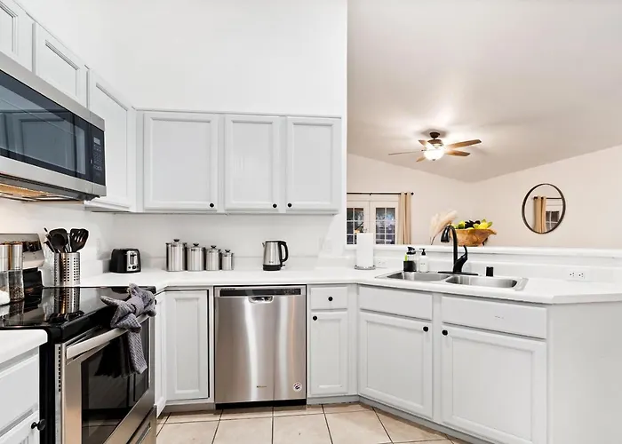 Holiday home @ Marbella Lane - Modern 4br In *